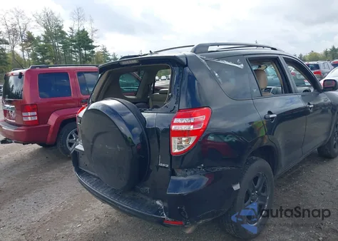 2011 Toyota Rav4 из США, поврежденный, VIN 2T3BF4DV3BW138876